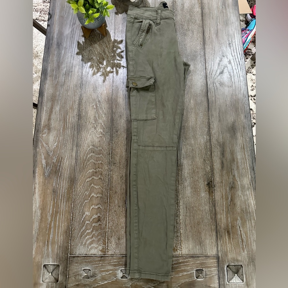 Ashley Mason Skinny Cargo Jeans - Picture 4 of 9